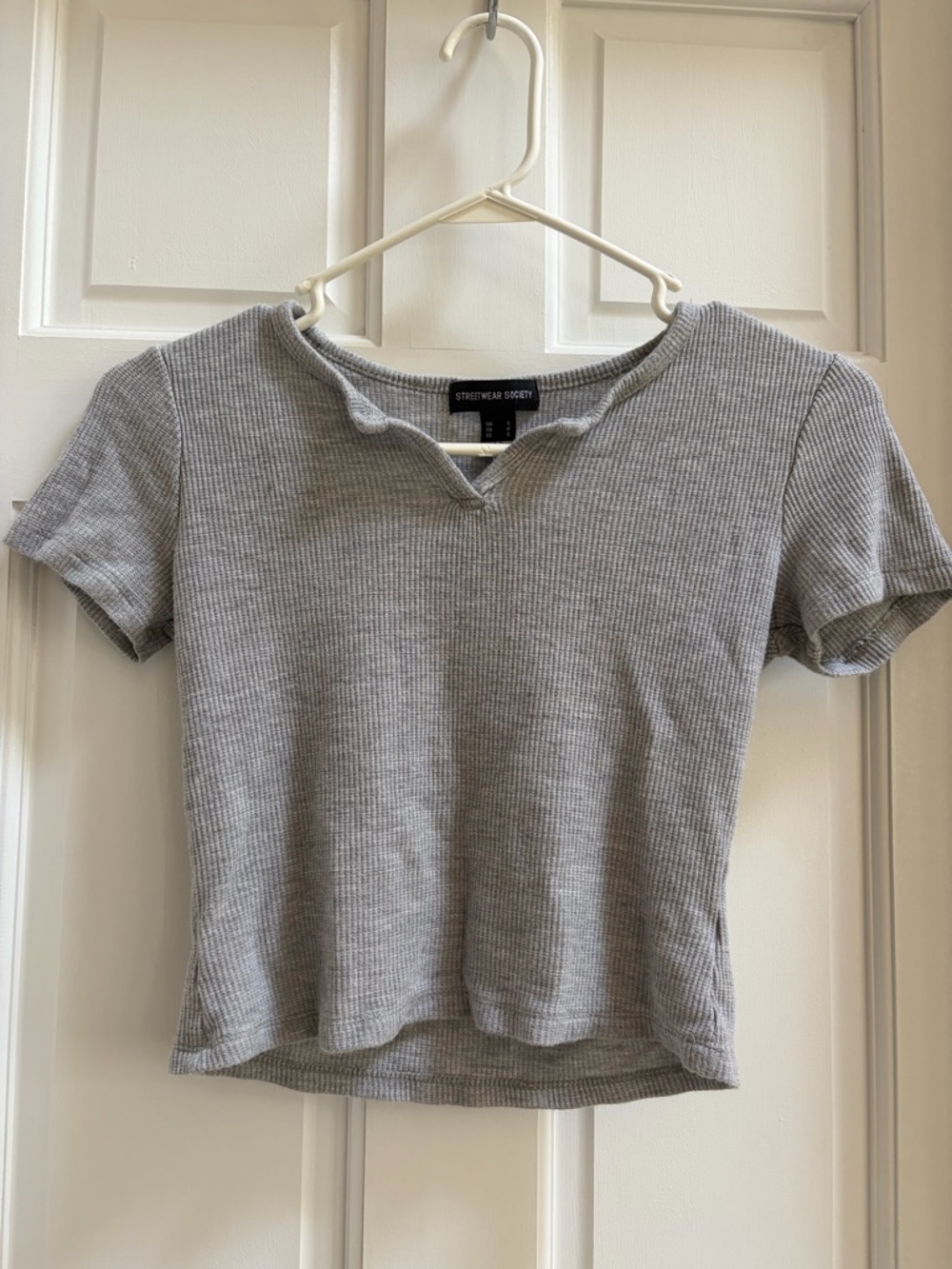Women's Gray Crop Tee